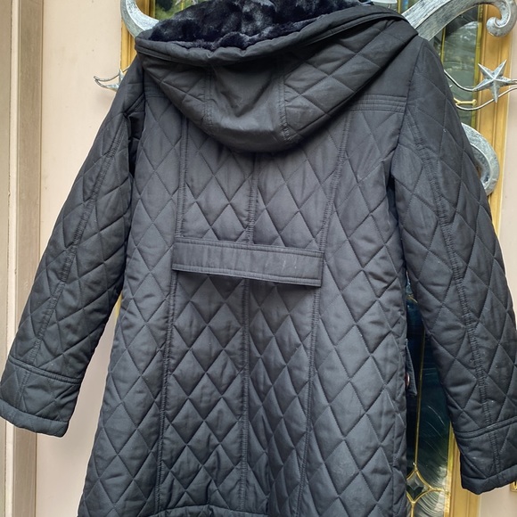 London Harbor Quilted Winter Coat - Picture 7 of 11